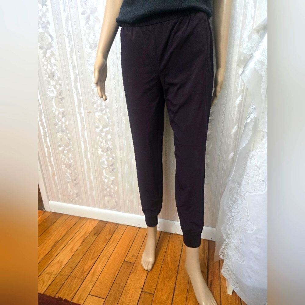 Banana Republic Mid- Rise Classic Jogger NWT